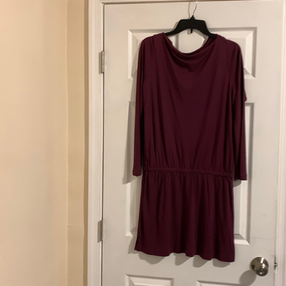NWT - Nicole Miller - Pure Silk- plum color- size Large - Midi